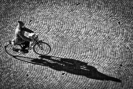 Roland Hank - Shadow Biker - Annahme