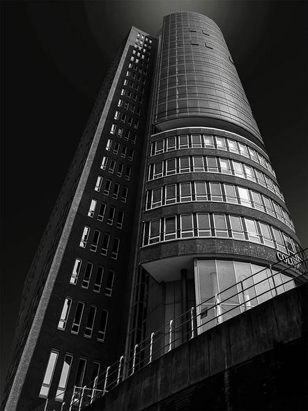 Benninghoff Uwe - Tower of Columbus - Annahme