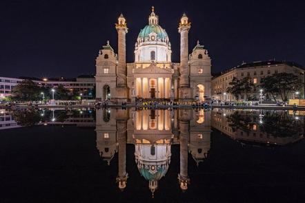 Peter Bier - Fotoclub Herzogenaurach - Wien Karlskirche - Annahme